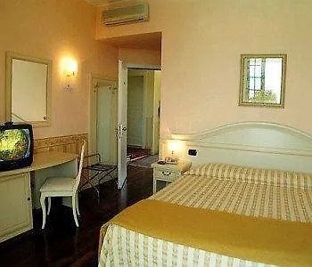 Hotel Gardenia&villa Charme 3*